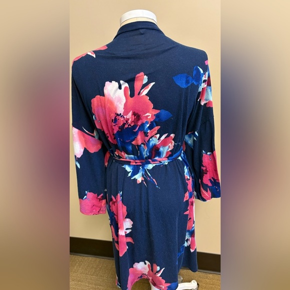 Pinkblush knee length blue floral print Maternity robe women's size Medium - Picture 4 of 6